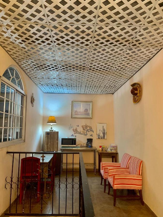Black Lion Inn سانتياغو المظهر الخارجي الصورة